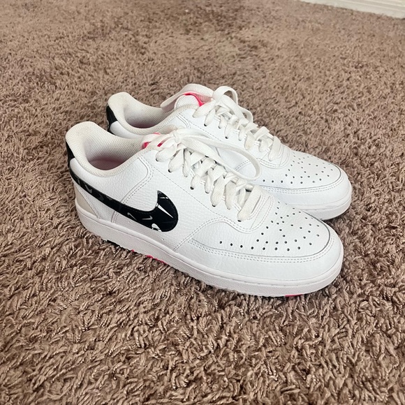 Airforces - Picture 1 of 7